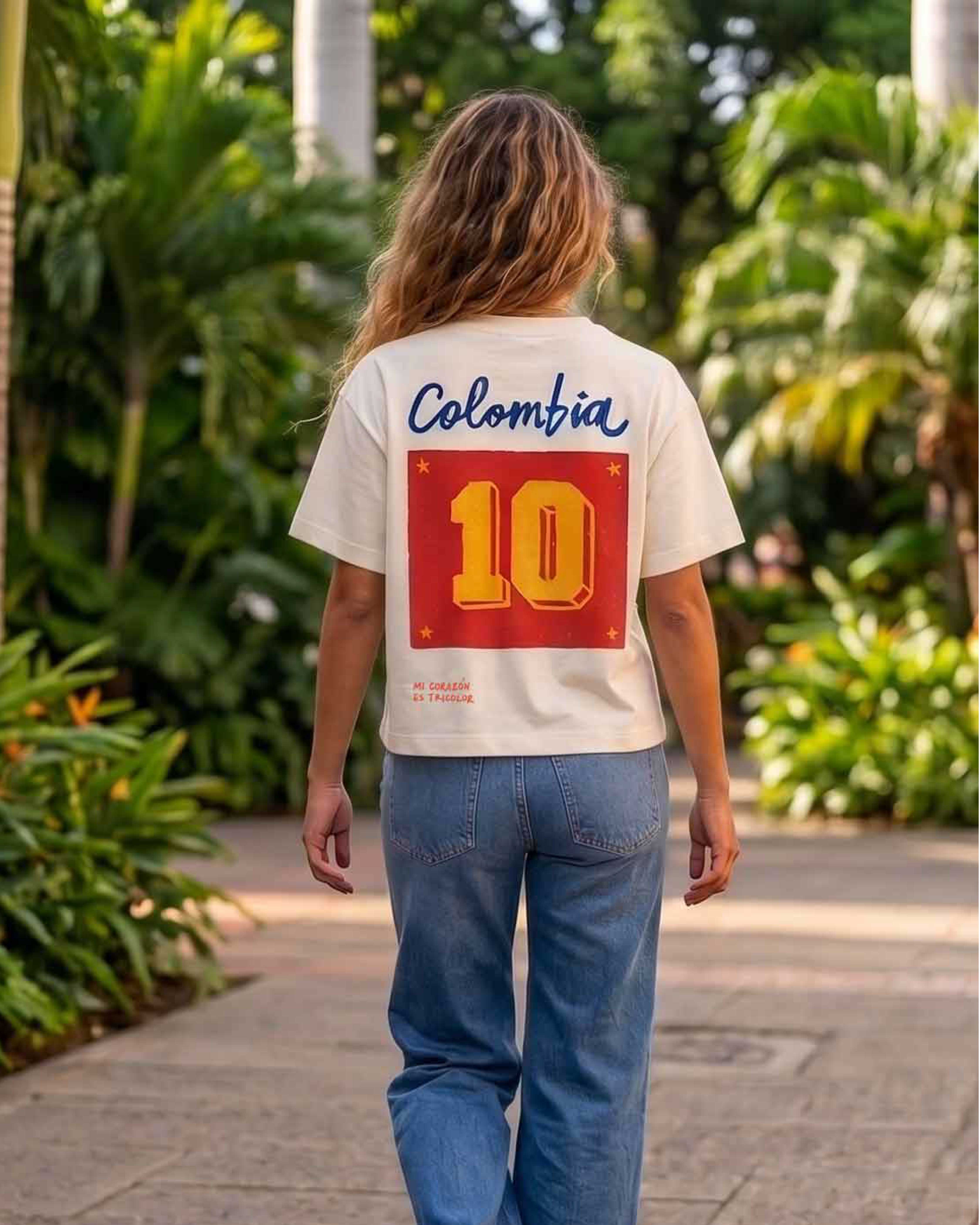 Camiseta Corazón Tricolor Mujer